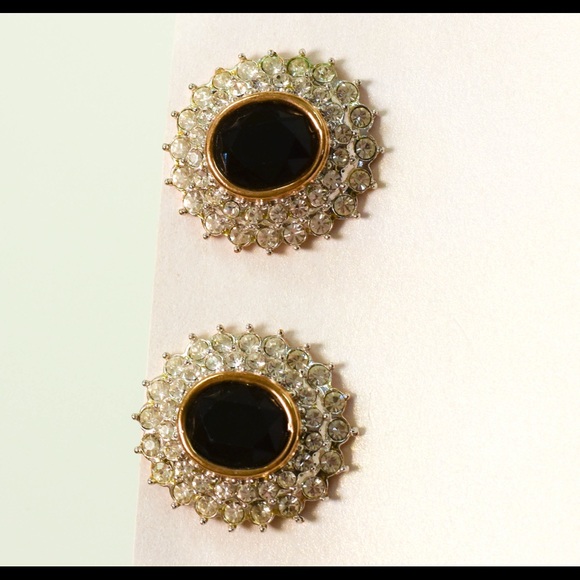 NWT-Post back Halo Earrings #E-G251 - Picture 2 of 4